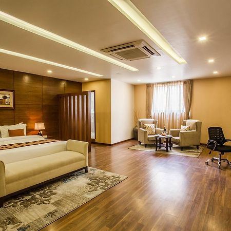 Yatri Suites And Spa Κατμαντού Εξωτερικό φωτογραφία