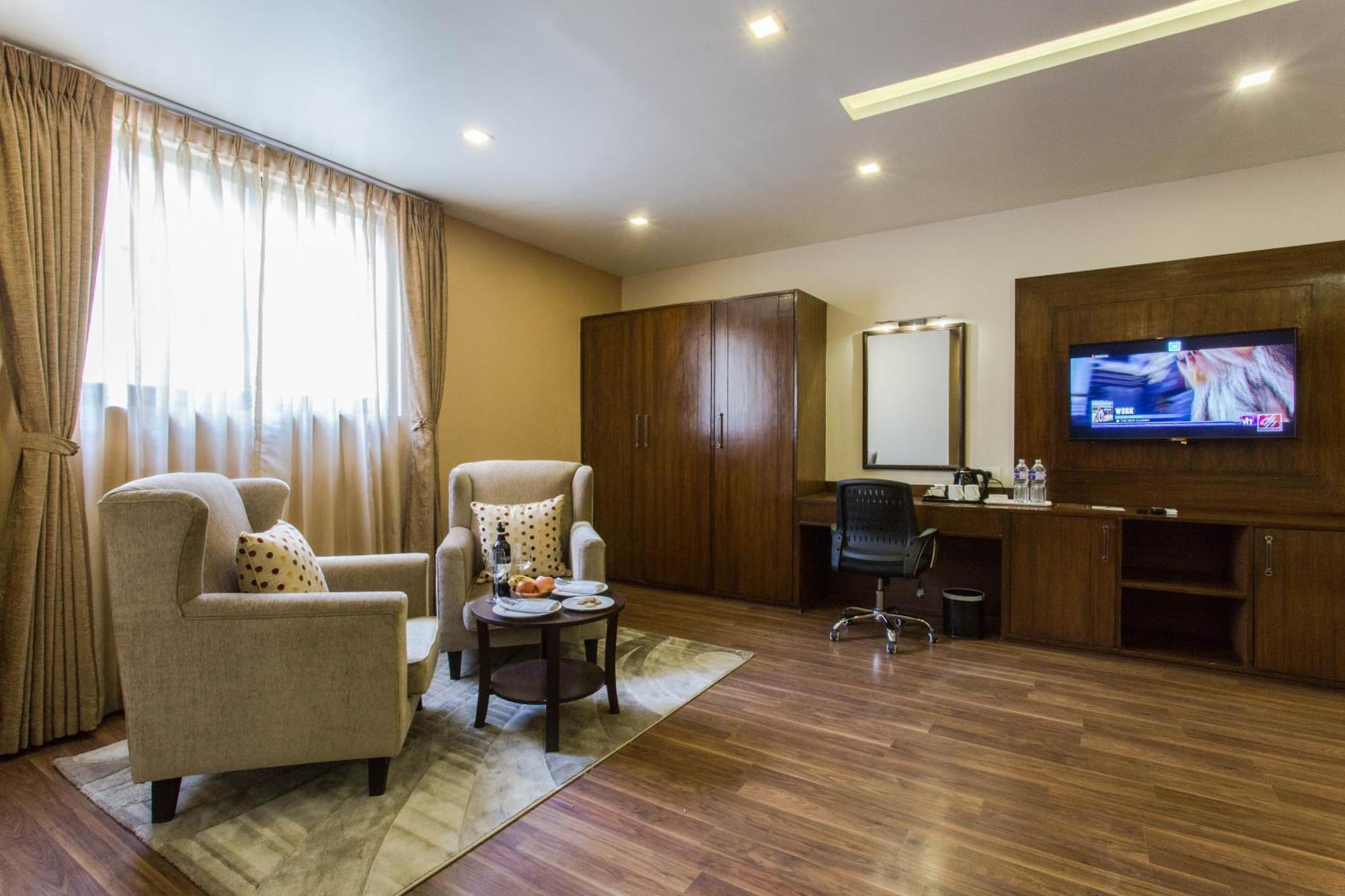 Yatri Suites And Spa Κατμαντού Δωμάτιο φωτογραφία